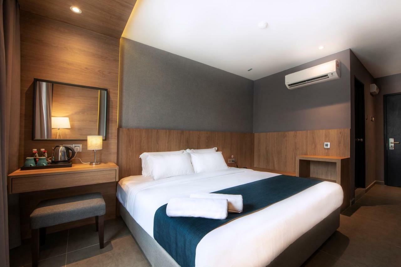 Orange Business Hotel